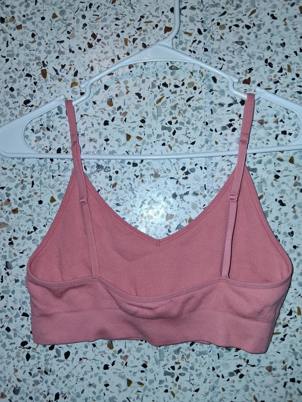 Women's Old Navy Active Sports Bra Size XL Pink Coral No Padding Wireless